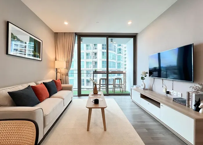 Modern Elegance 2b Ultra Fast Wifi Bts Phrakhanong