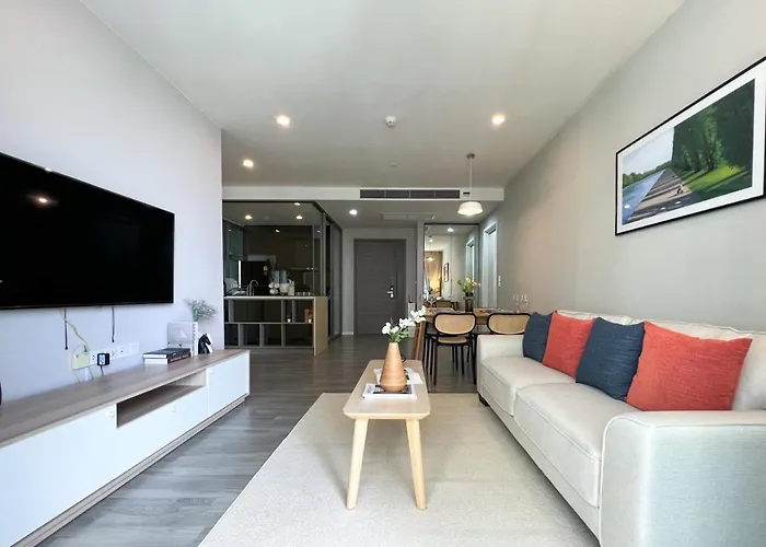 Modern Elegance 2b Ultra Fast Wifi Bts Phrakhanong