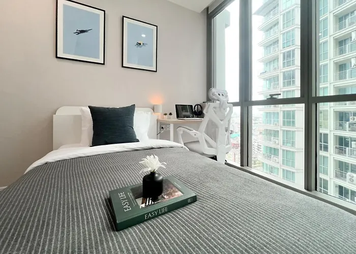 Modern Elegance 2b Ultra Fast Wifi Bts Phrakhanong Holiday home Bangkok