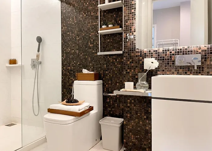 Modern Elegance 2b Ultra Fast Wifi Bts Phrakhanong * Bangkok