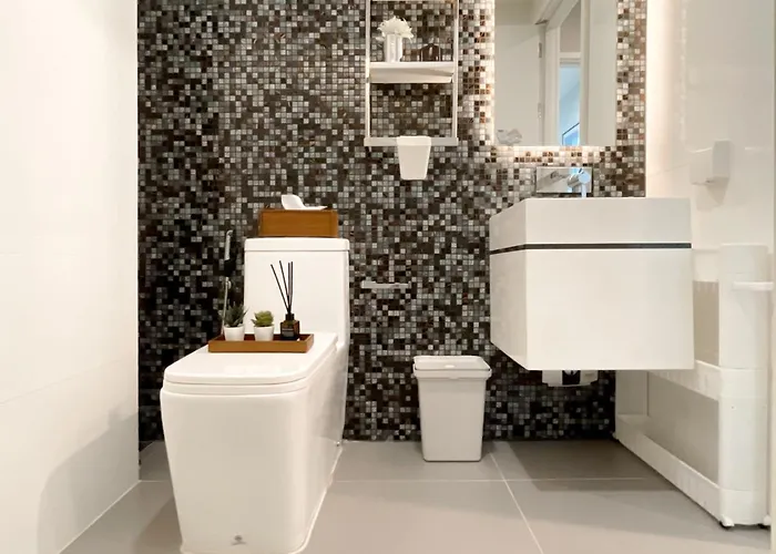 Modern Elegance 2b Ultra Fast Wifi Bts Phrakhanong