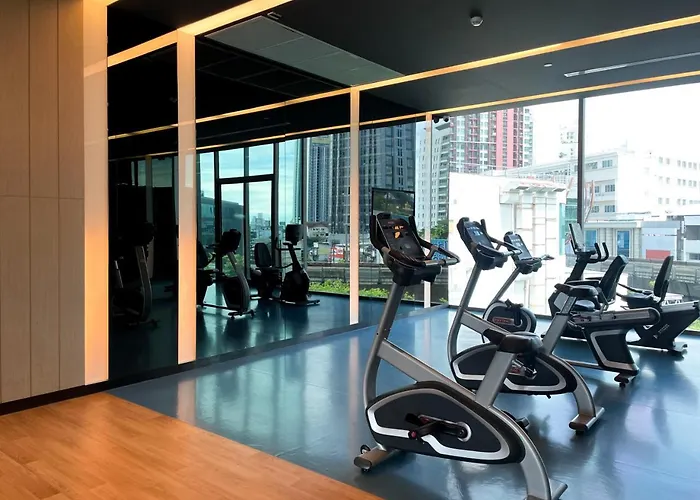 Modern Elegance 2b Ultra Fast Wifi Bts Phrakhanong Bangkok
