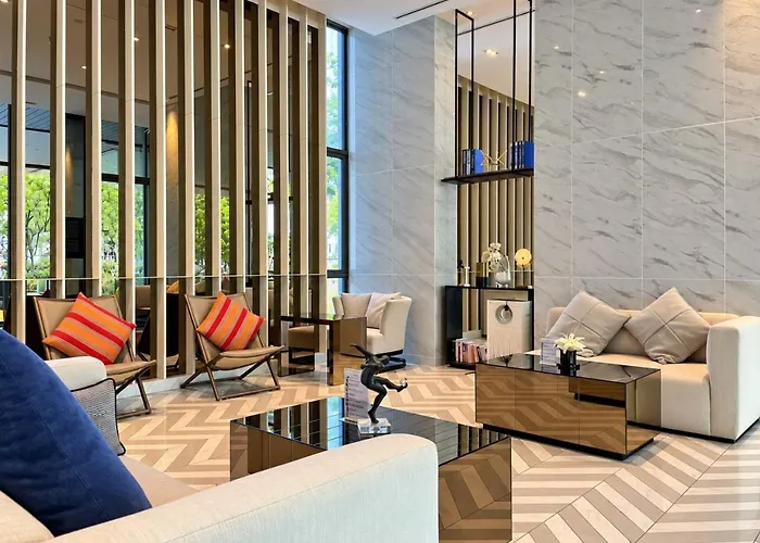 Modern Elegance 2b Ultra Fast Wifi Bts Phrakhanong
